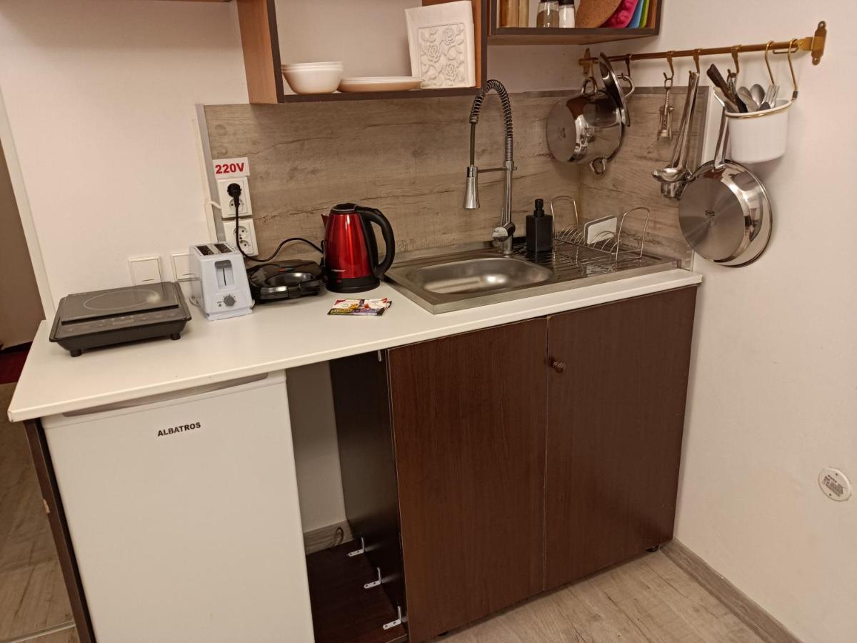 Lux Apartament In The Bubble Of Piata Romana Appartamento